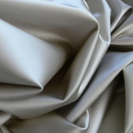 Designers Guild - Moray - Berry | Susty