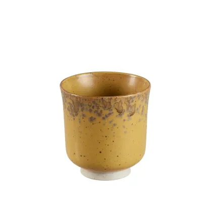 Sable - Gobelet H8 ocre en porcelaine