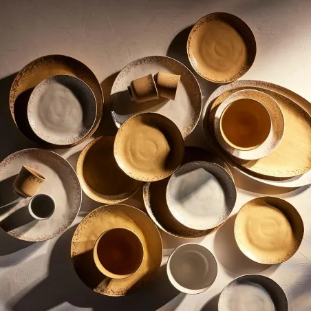 Sable - Gobelet H8 ocre en porcelaine