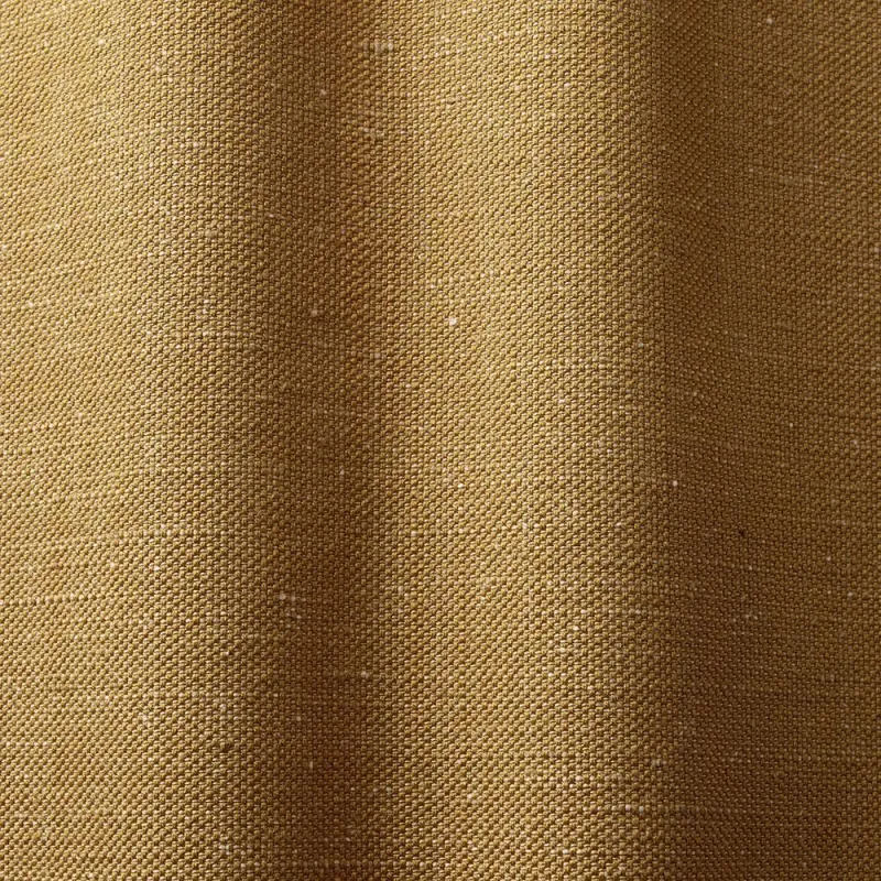 Tissu dont la texture a un aspect changeant et flammé